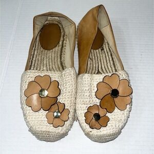 Michael‎ Kors Espadrilles Women's 7 Leather Flowers Flats Preppy Parisian Chic